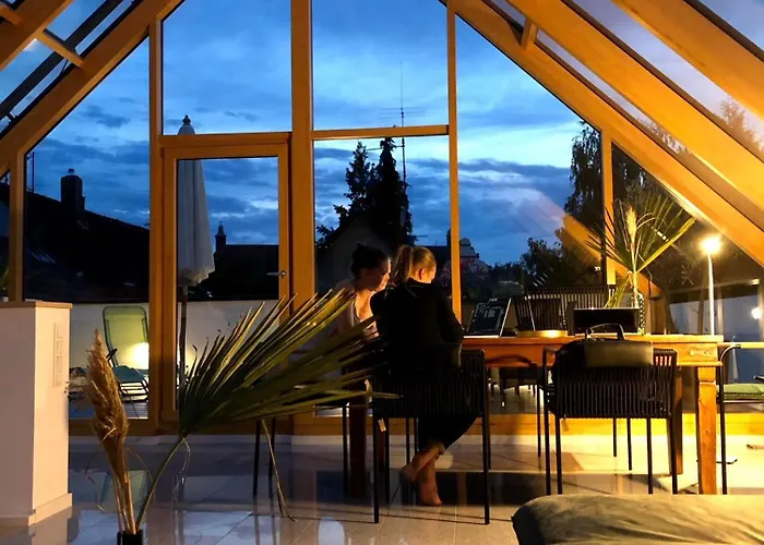 Traumhaftes Loft Wintergarten שוואבאך